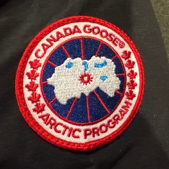 Canada Goose Ellesmere Parka Jacket for Women Size M - Black - Picture 2 of 7